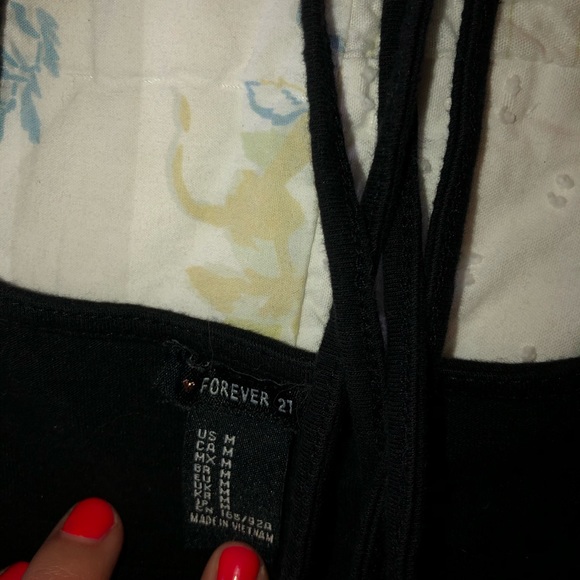 Forever 21 cross cross black tank - Picture 2 of 2